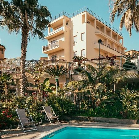 Hotel Residence La Palma 피날레리구레 외부 사진