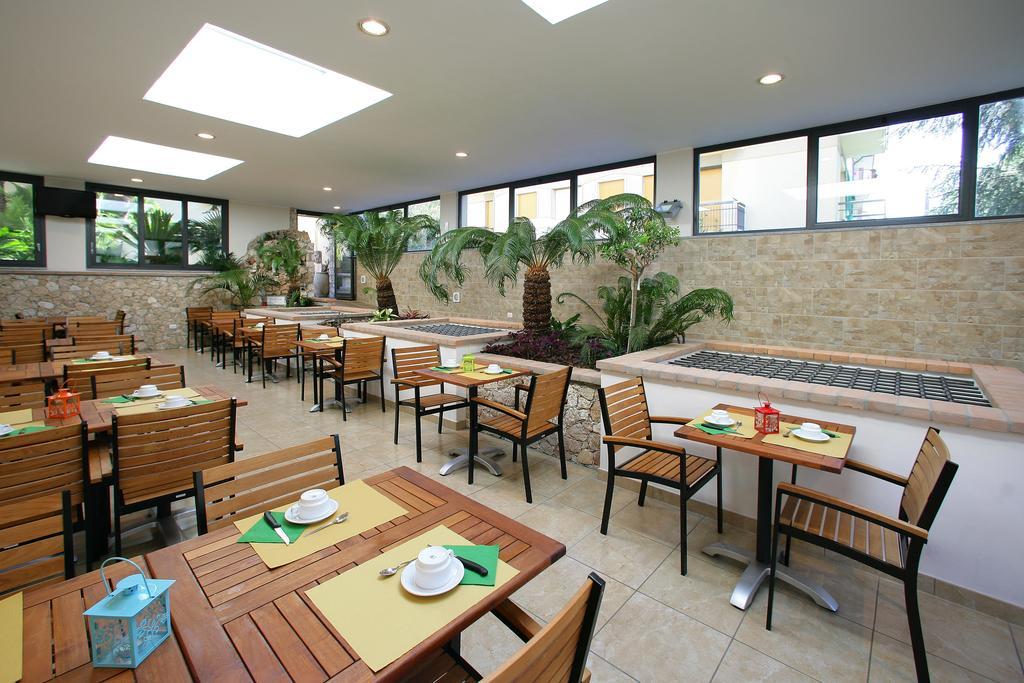Hotel Residence La Palma 피날레리구레 외부 사진