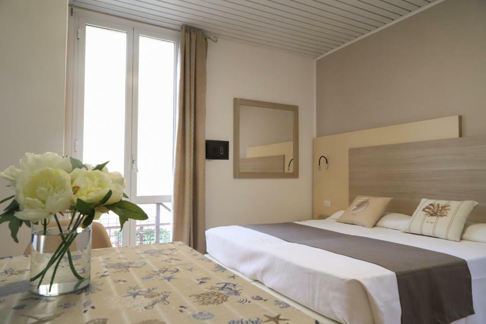 Hotel Residence La Palma 피날레리구레 외부 사진